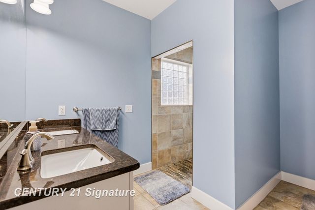5178 Pebblestone Lane, Saginaw Twp, MI 48603