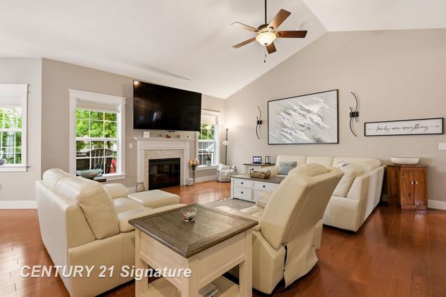 5178 Pebblestone Lane, Saginaw Twp, MI 48603