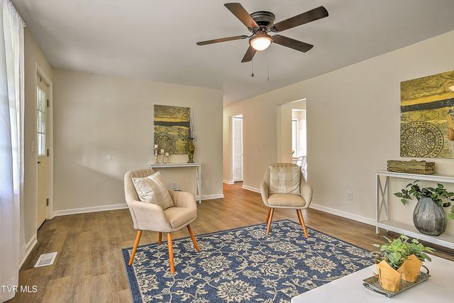 1091 Shipley Ferry Road, Blountville, TN 37617