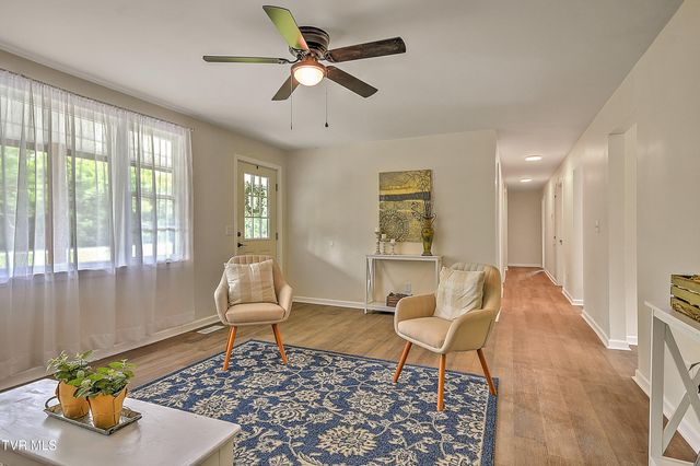 1091 Shipley Ferry Road, Blountville, TN 37617