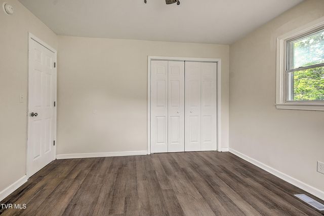 1091 Shipley Ferry Road, Blountville, TN 37617