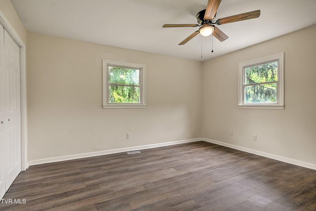 1091 Shipley Ferry Road, Blountville, TN 37617