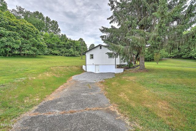 1091 Shipley Ferry Road, Blountville, TN 37617