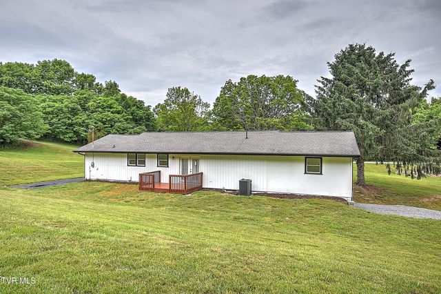 1091 Shipley Ferry Road, Blountville, TN 37617
