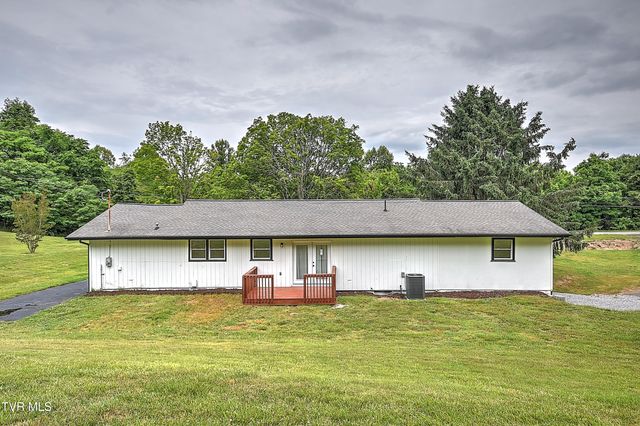 1091 Shipley Ferry Road, Blountville, TN 37617