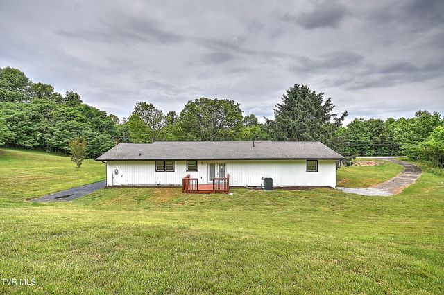 1091 Shipley Ferry Road, Blountville, TN 37617