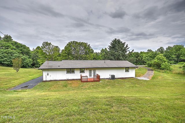 1091 Shipley Ferry Road, Blountville, TN 37617