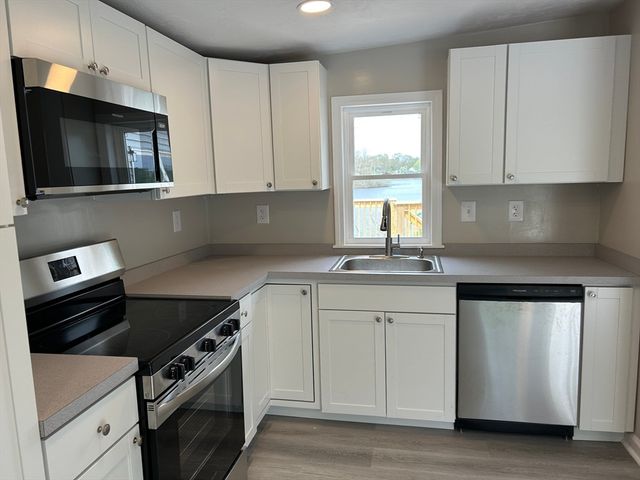 100 Westminster Rd, Weymouth, MA 02189