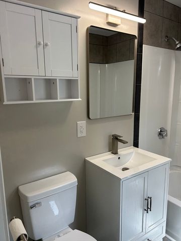 100 Westminster Rd, Weymouth, MA 02189