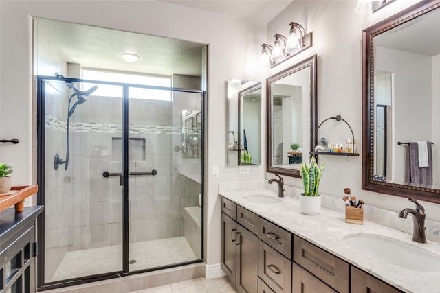 9900 Silver Rock Way, Denton, TX 76207