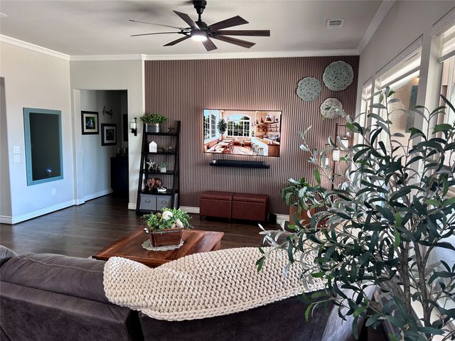 9900 Silver Rock Way, Denton, TX 76207