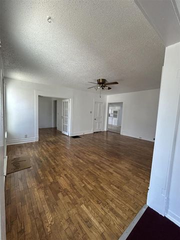 714 N Maple Grove Avenue, Hudson, MI 49247