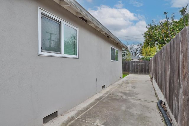 1609 Augusta Ct, Modesto, CA 95350