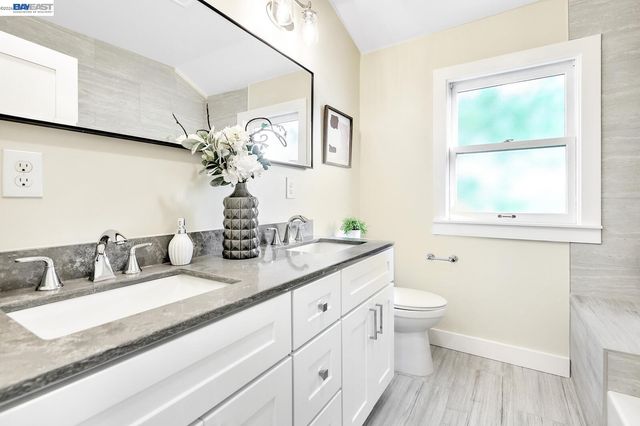 100 Sonia St., Oakland, CA 94618