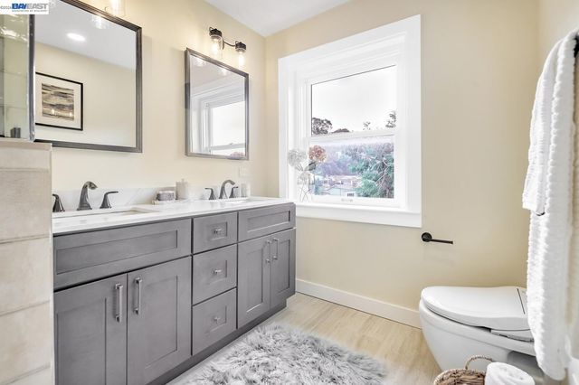 100 Sonia St., Oakland, CA 94618