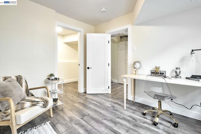 100 Sonia St., Oakland, CA 94618