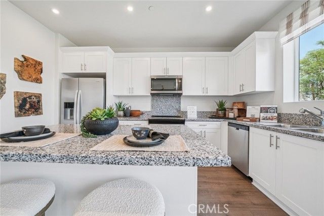 13602 Flying Cloud Way, Victorville, CA 92394