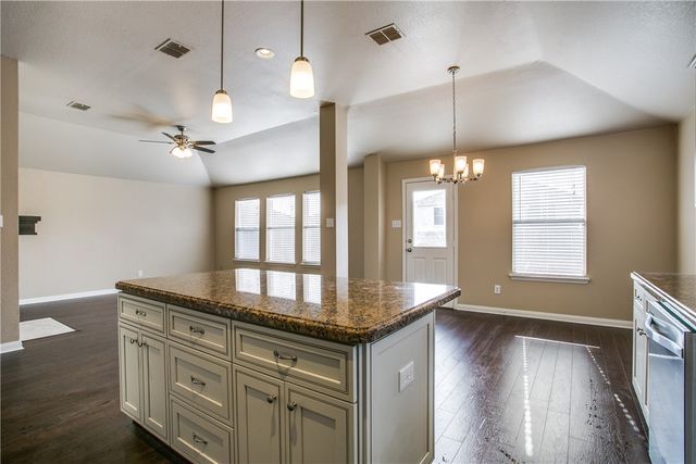 6809 Bear Hollow Lane, Watauga, TX 76137