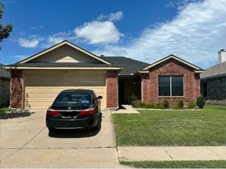 6809 Bear Hollow Lane, Watauga, TX 76137