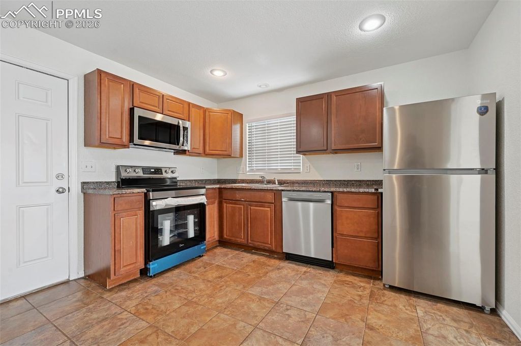 1110 Florence Avenue, Colorado Springs, CO 80905 — photo 3