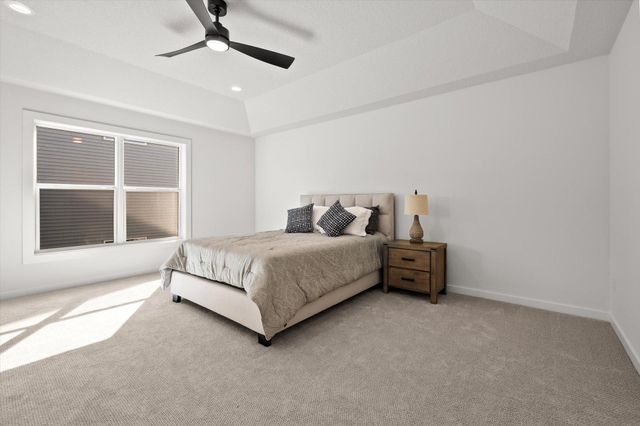 1974 S Lusitano Street, Shakopee, MN 55379