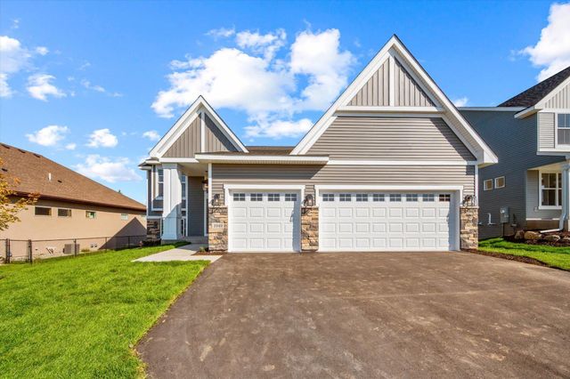 1974 S Lusitano Street, Shakopee, MN 55379