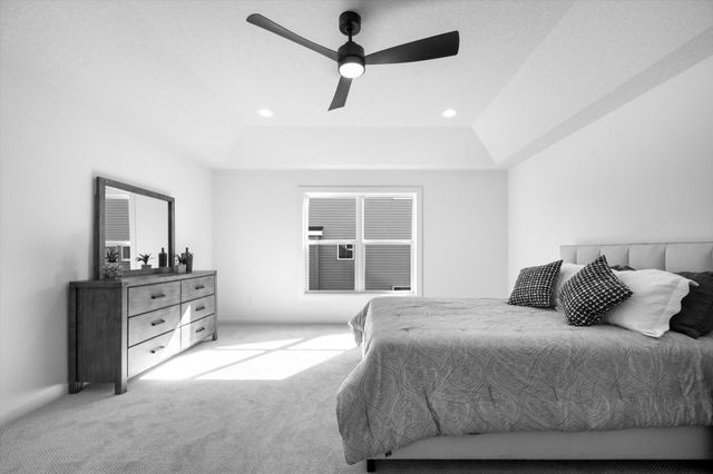 1974 S Lusitano Street, Shakopee, MN 55379