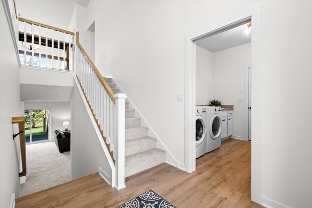 1974 S Lusitano Street, Shakopee, MN 55379