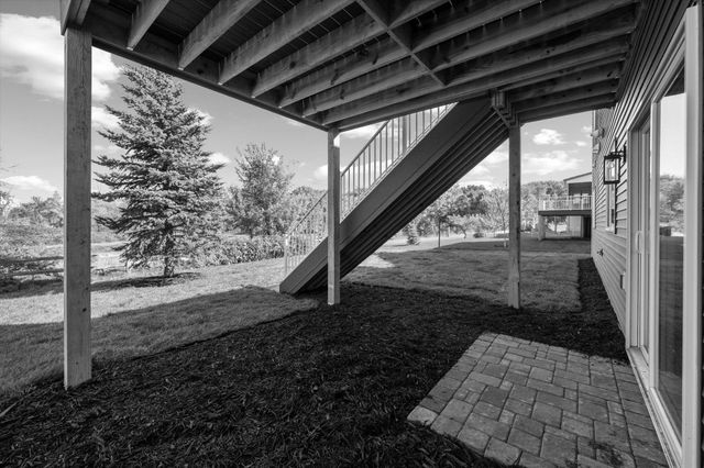 1974 S Lusitano Street, Shakopee, MN 55379