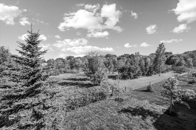 1974 S Lusitano Street, Shakopee, MN 55379