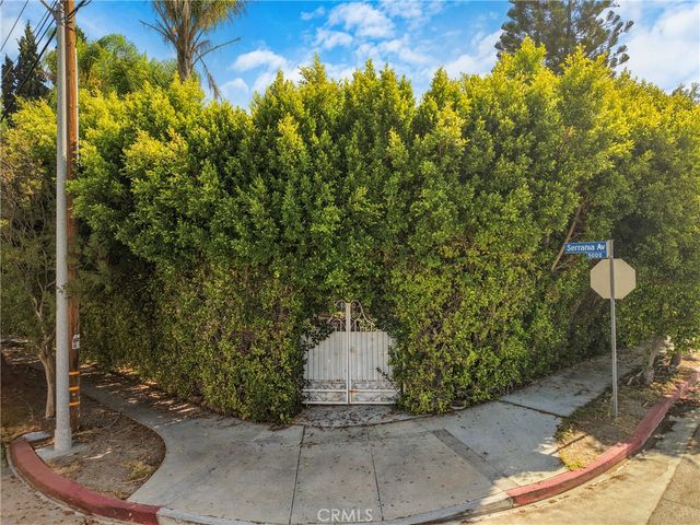 20871 Betron Street, Woodland Hills, CA 91364
