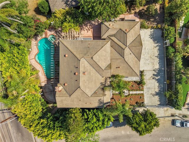 20871 Betron Street, Woodland Hills, CA 91364