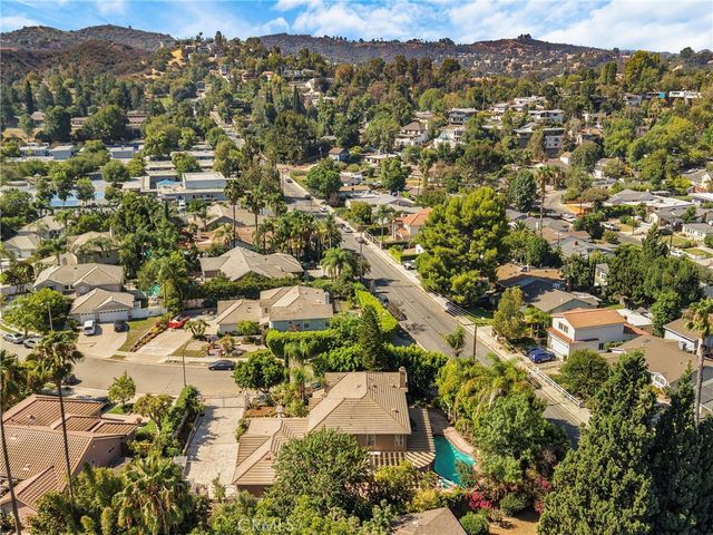20871 Betron Street, Woodland Hills, CA 91364