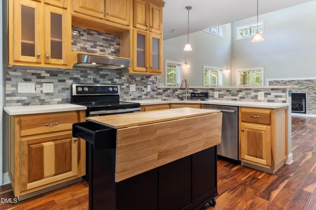 5232 Farmall Drive, Fayetteville, NC 28306
