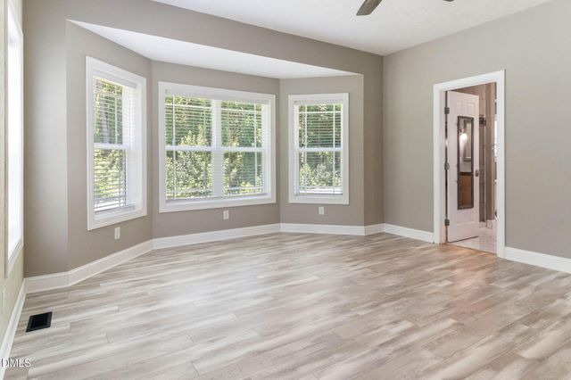 5232 Farmall Drive, Fayetteville, NC 28306