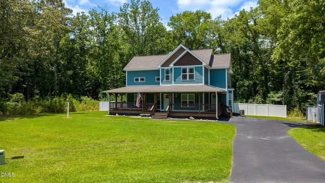 5232 Farmall Drive, Fayetteville, NC 28306