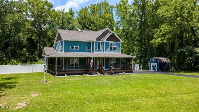 5232 Farmall Drive, Fayetteville, NC 28306