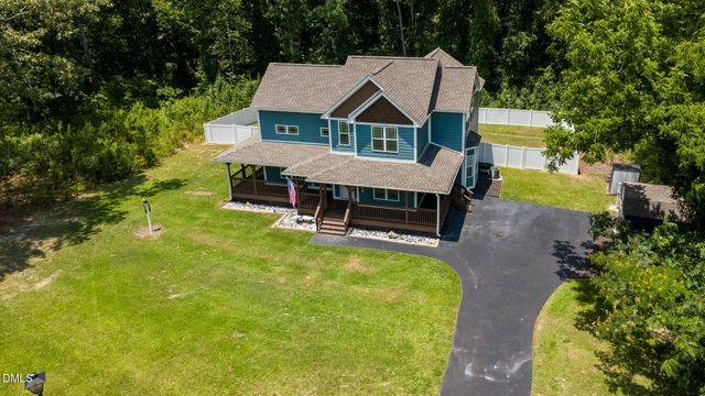 5232 Farmall Drive, Fayetteville, NC 28306