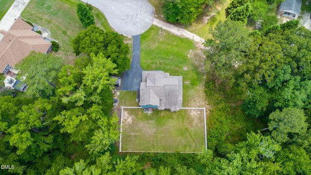 5232 Farmall Drive, Fayetteville, NC 28306