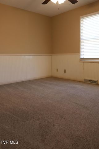 2121 Hickory Springs Road 2121, Johnson City, TN 37604
