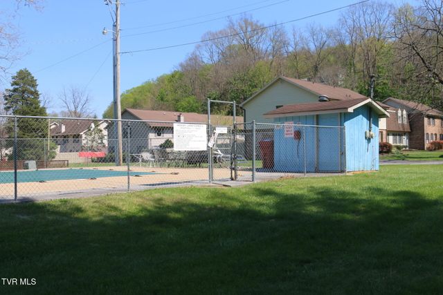 2121 Hickory Springs Road 2121, Johnson City, TN 37604