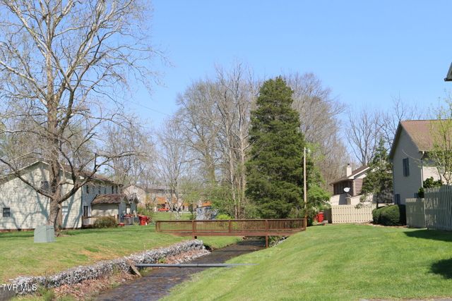 2121 Hickory Springs Road 2121, Johnson City, TN 37604