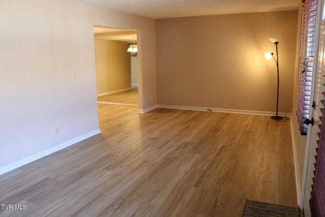 2121 Hickory Springs Road 2121, Johnson City, TN 37604