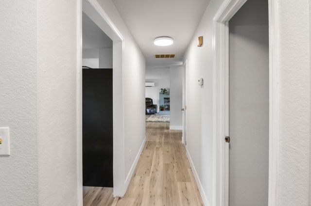 2327 Derry Court, Medford, OR 97504