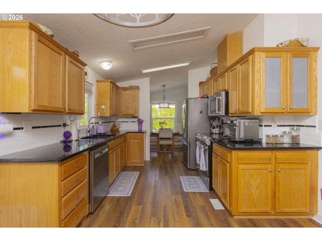 11584 Sw ROYAL VILLA Dr, Portland, OR 97224