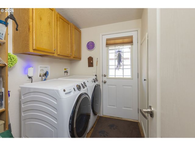 11584 Sw ROYAL VILLA Dr, Portland, OR 97224