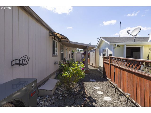 11584 Sw ROYAL VILLA Dr, Portland, OR 97224