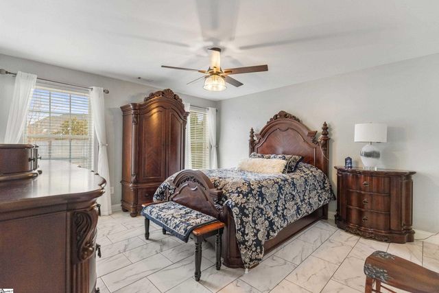 8 Middleberry Court, Greer, SC 29650