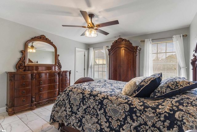 8 Middleberry Court, Greer, SC 29650