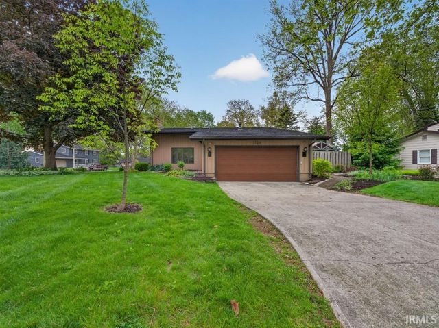 1723 Forest Downs Drive, Fort Wayne, IN 46815